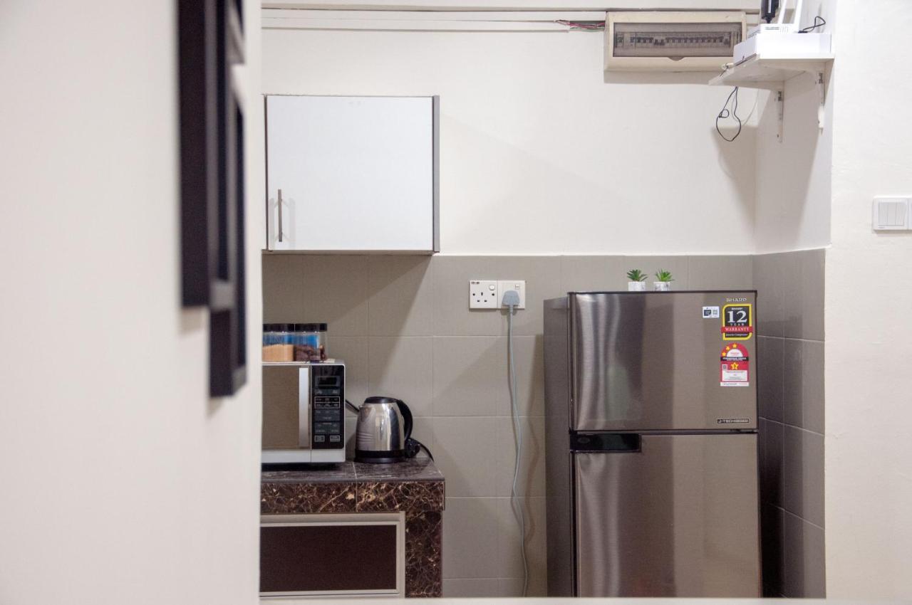 Five H Family Service Apartment スリ・カンバンガン エクステリア 写真