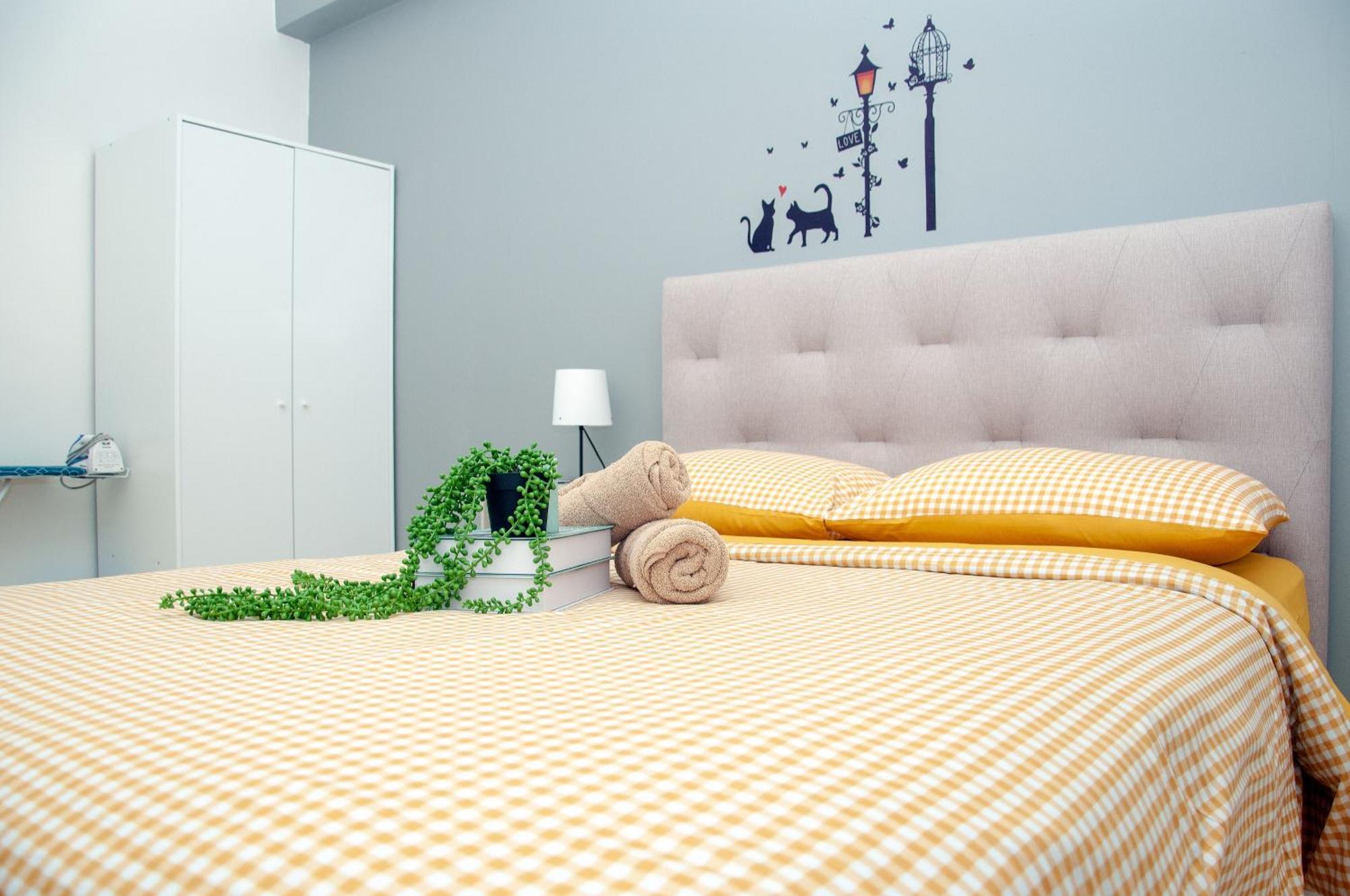Five H Family Service Apartment スリ・カンバンガン エクステリア 写真